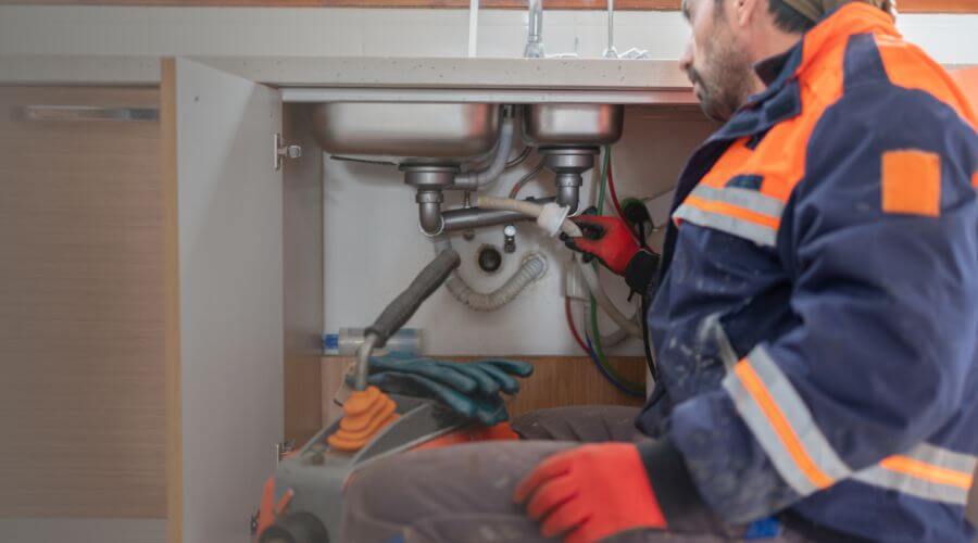Professional slab leak plumber services in Snyder, CO